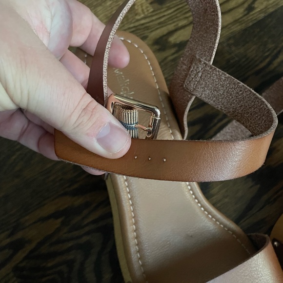 Heels - Picture 5 of 6